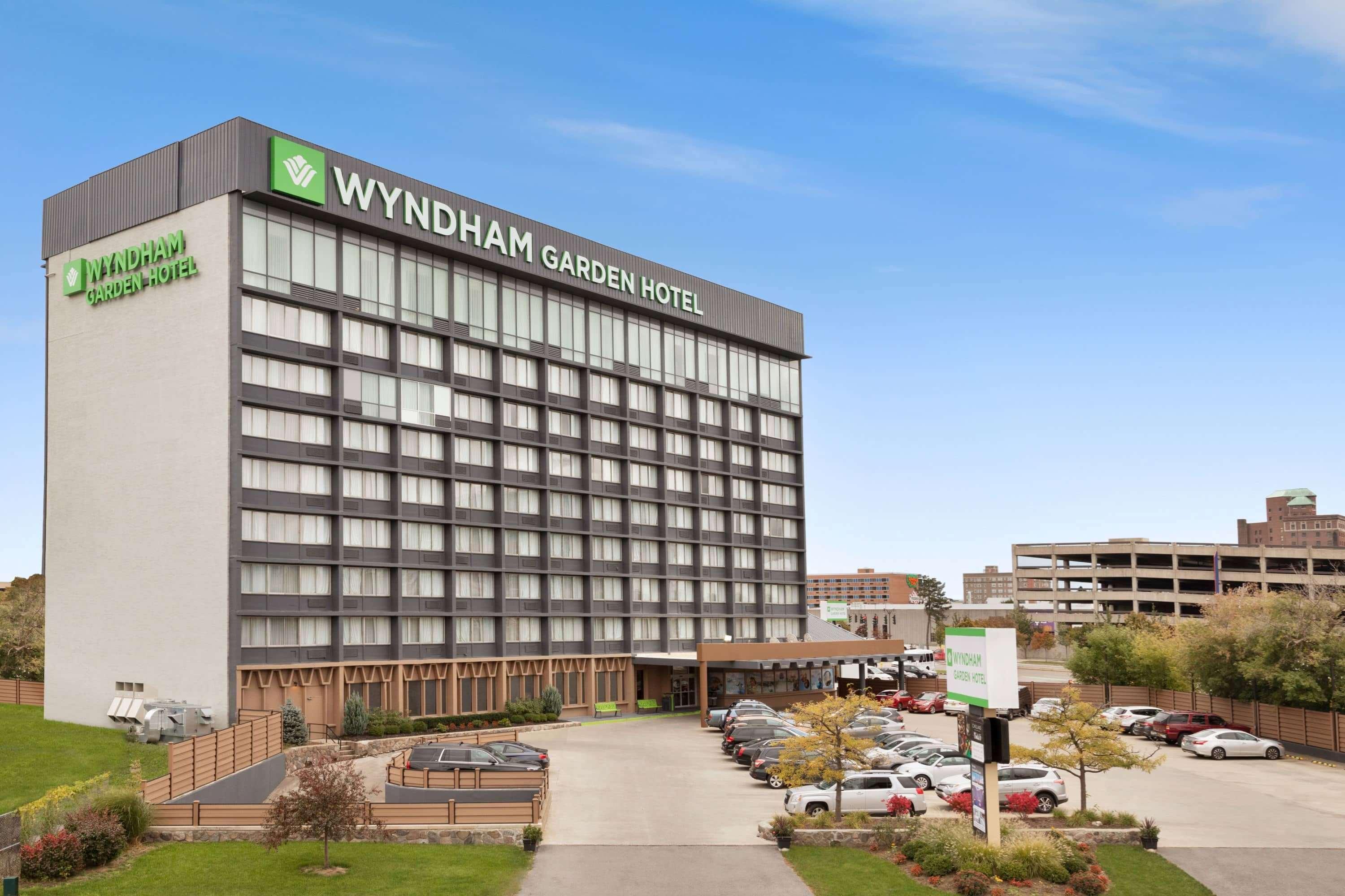 Wyndham Garden At Hotel 3*