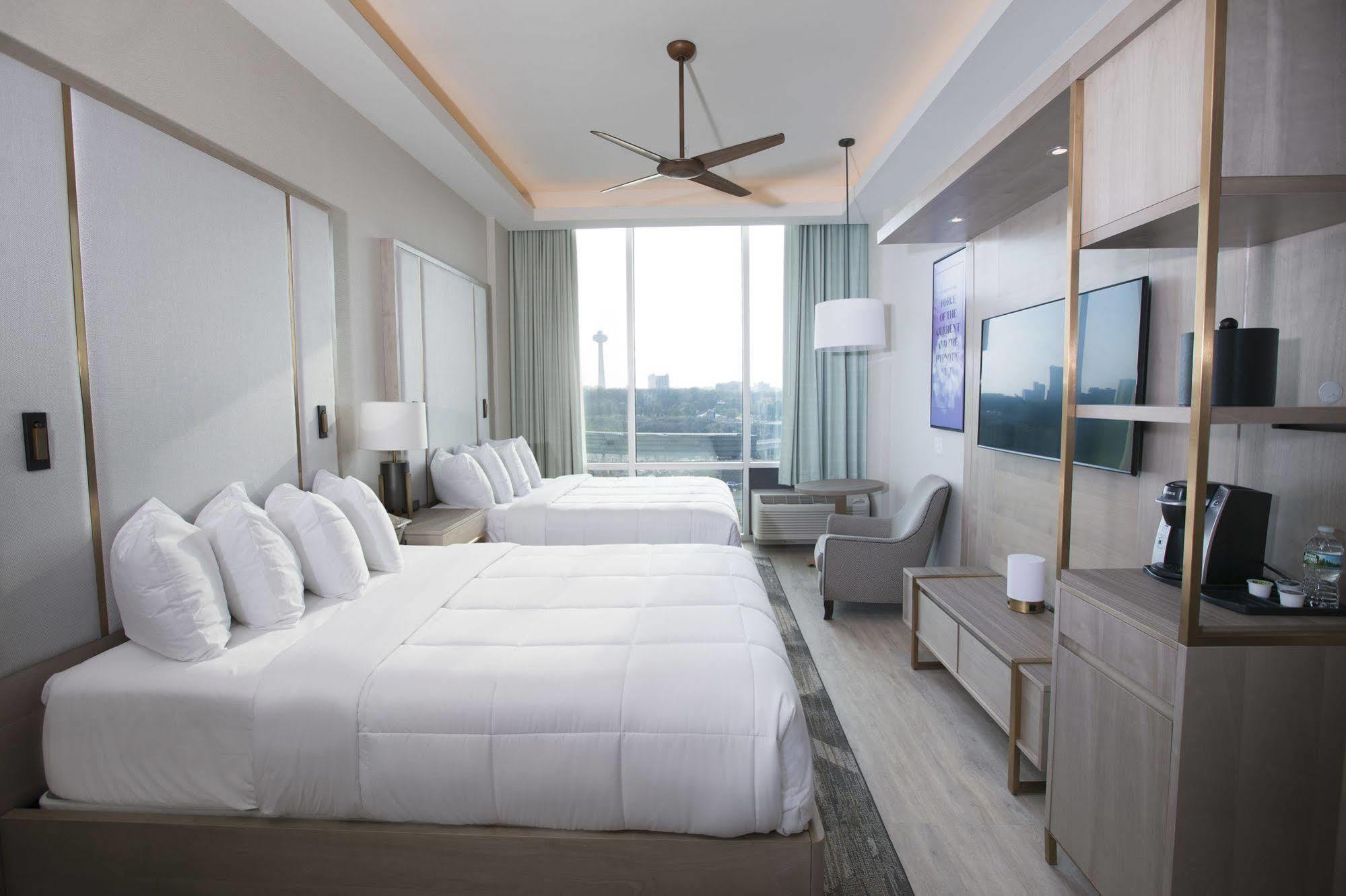 Wyndham Garden At 3*